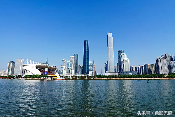 广东日报聚焦广东发展动态